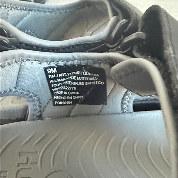 Hurley Men’s Black and Gray Sandals - Picture 5 of 7